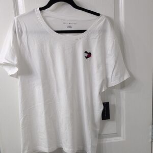 Tommy Hilfiger Women's XL Short Sleeve Cotton Embroidered Heart Tee